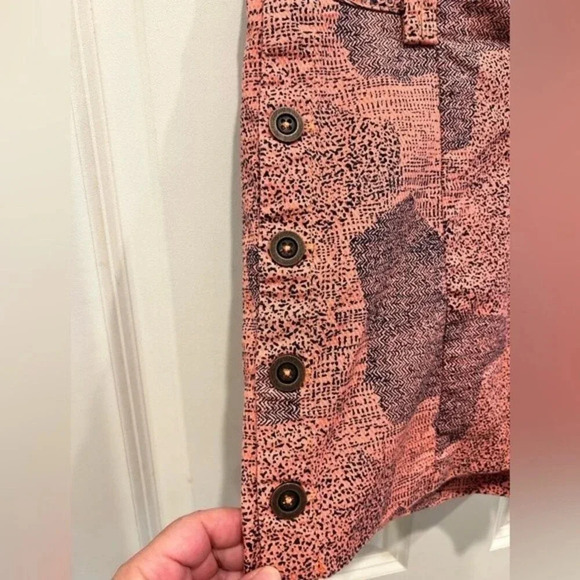 Cartonnier Anthropologie coral button shorts sz 4 - Picture 2 of 8